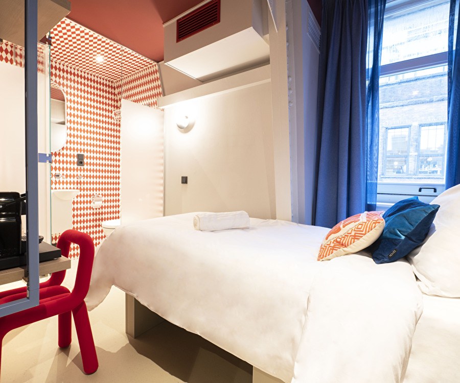 Deluxe eenpersoonskamer met privébadkamer