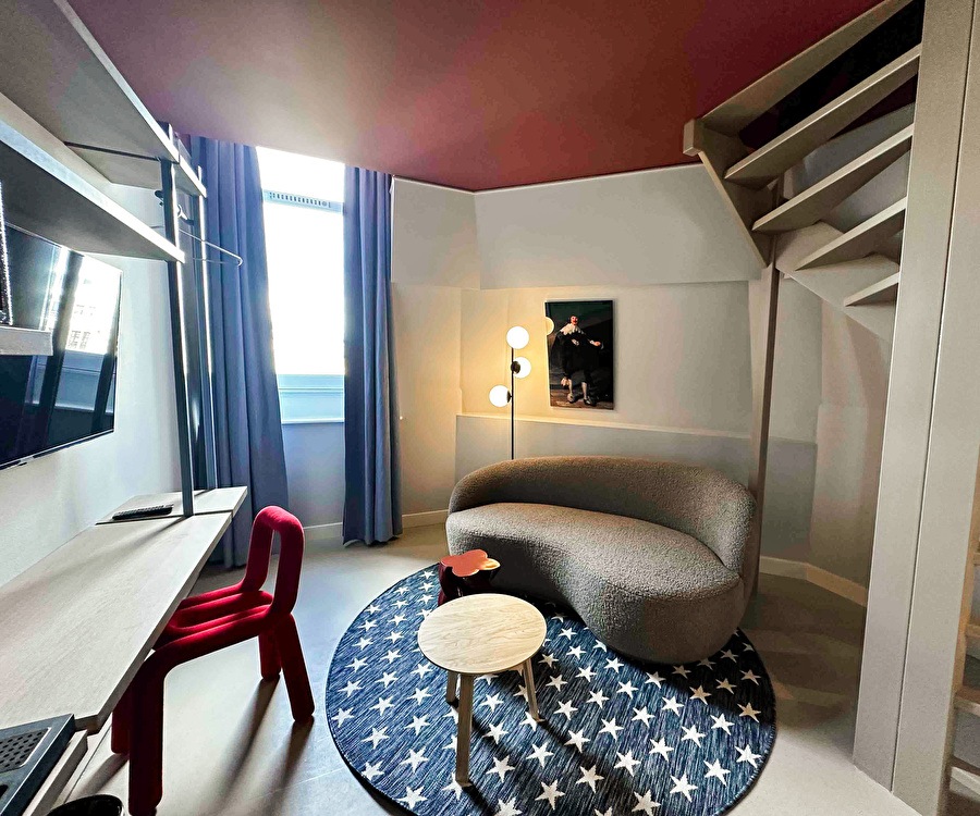 Executive loft suite
